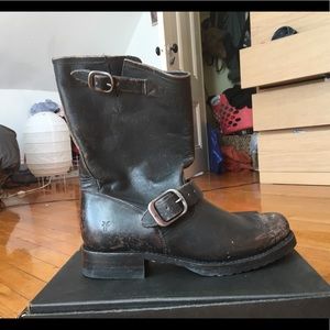 Veronica Short Distressed Short Boots